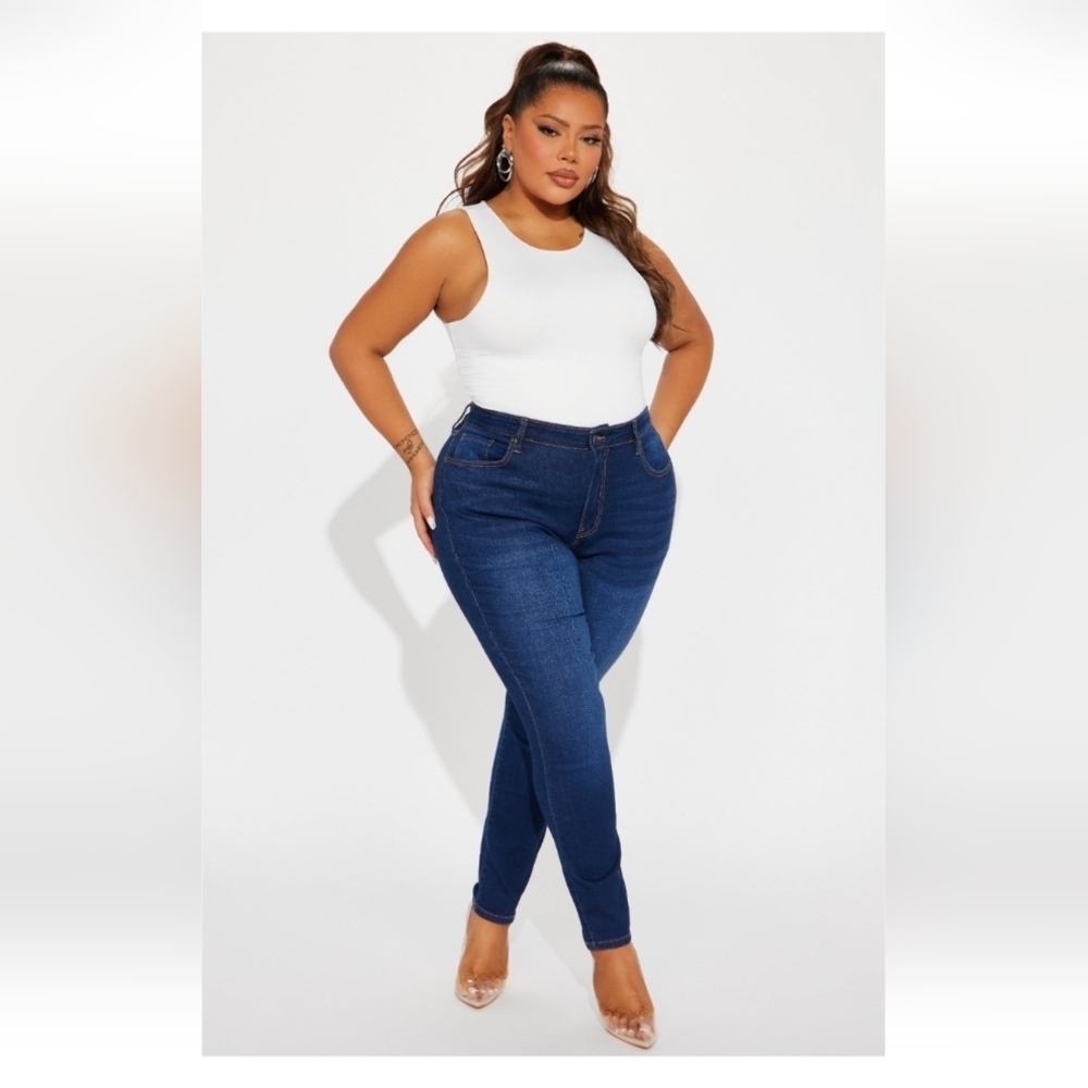 Fashion Nova Kiley Control Curvy Stretch Skinny Jeans - Dark Wash Size 14 EUC